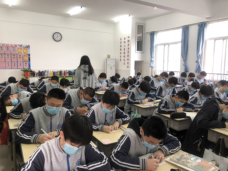 劉雨貝老師默默耕耘，無私奉獻