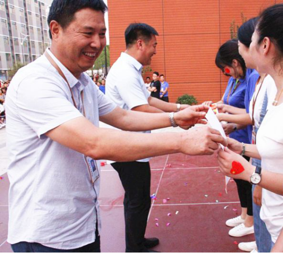 2019-10-14_唱誦抒發愛國情 同心共筑中國夢——安陽市飛翔學校舉行第四屆“慶國慶”唱誦會2579